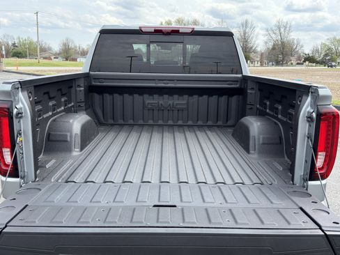 New 2026 GMC Sierra 1500 AT4 w/ AT4 Premium Package image 9