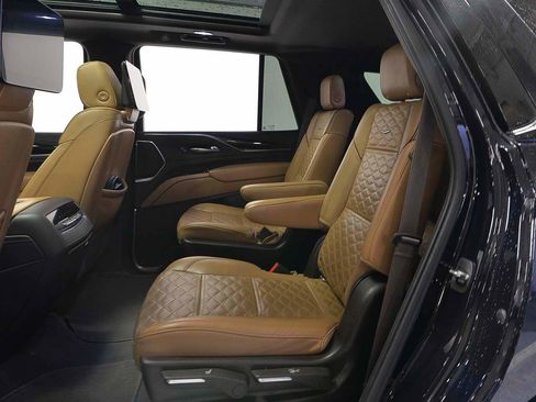 Used 2021 Cadillac Escalade Sport w/ Driver Assist Tech Package image 12