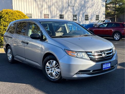 Used 2017 Honda Odyssey LX image 35