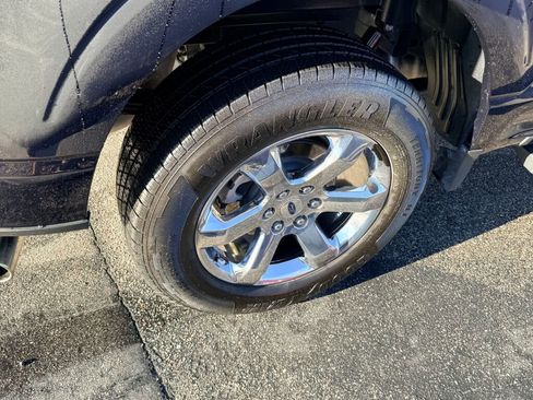 Used 2022 Ford F150 Lariat image 12