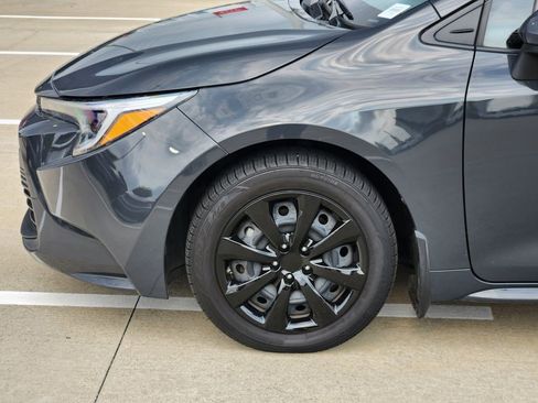 Used 2023 Toyota Corolla LE FWD image 8