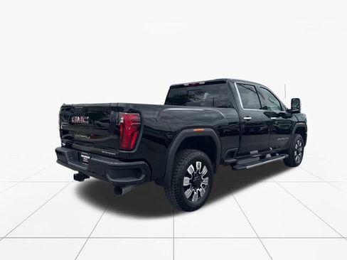 New 2026 GMC Sierra 2500 Denali w/ Denali Reserve Package AWD/4WD image 8