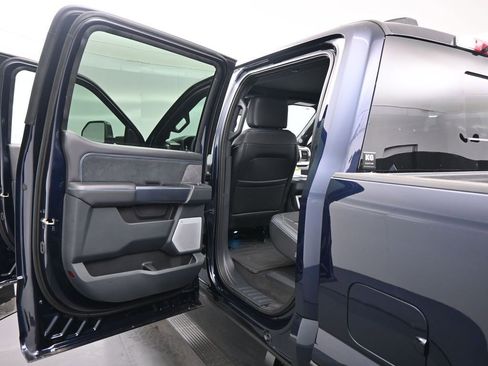 New 2025 Ford F250 Platinum AWD/4WD image 18