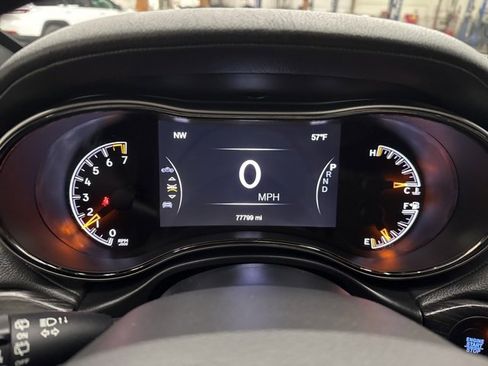 Used 2019 Jeep Grand Cherokee High Altitude image 19