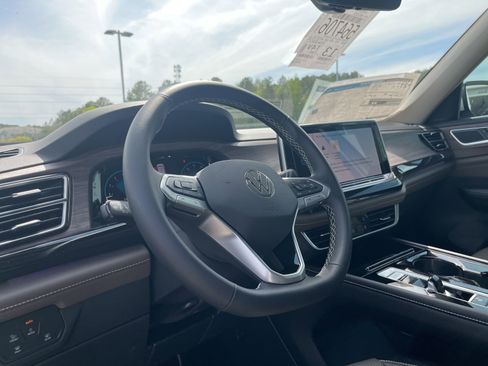New 2026 Volkswagen Atlas SEL AWD/4WD image 36
