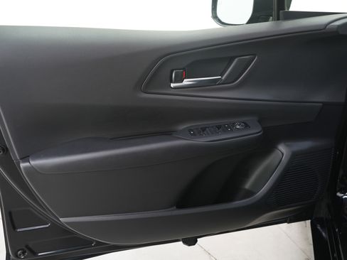 Used 2025 Toyota Prius AWD image 19
