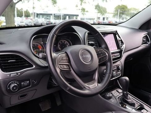 Used 2020 Jeep Cherokee Limited AWD/4WD image 11