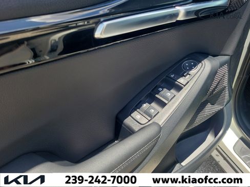 New 2026 Kia Seltos S FWD image 23