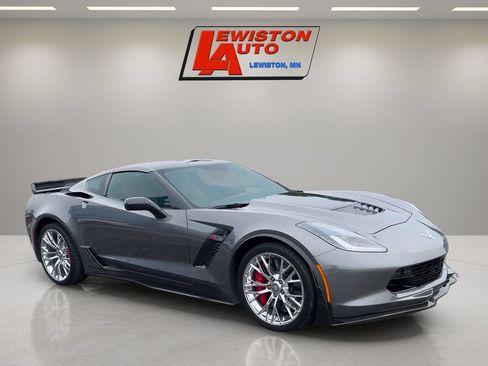 Used 2015 Chevrolet Corvette Z06 w/ 3LZ Preferred Equipment Group RWD image 7
