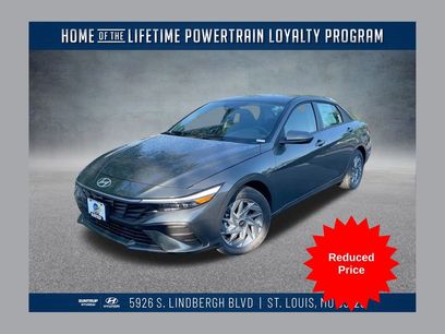 Used 2025 Hyundai Elantra Blue