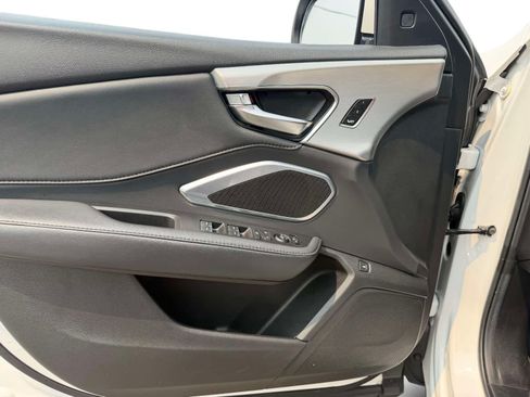 Used 2024 Acura RDX SH-AWD image 19