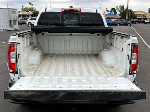 Used 2018 GMC Canyon SLT w/ Driver Alert Package AWD/4WD image 18