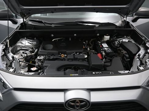 Used 2022 Toyota RAV4 LE image 35