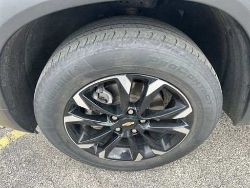 Used 2023 Chevrolet TrailBlazer LT w/ Convenience Package AWD/4WD image 17