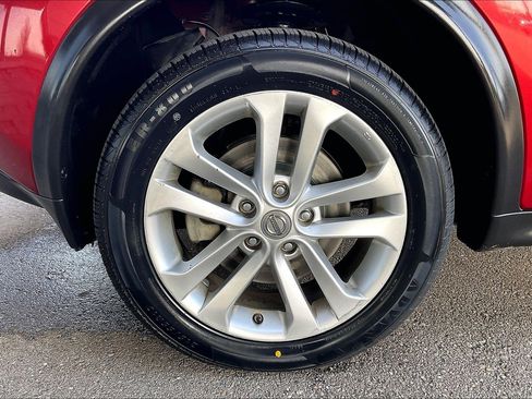 Used 2013 Nissan Juke S image 21