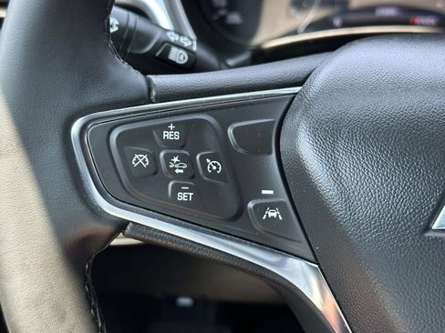 Used 2023 Chevrolet Equinox LT AWD/4WD image 16