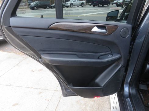 Used 2016 Mercedes-Benz GLE 350 4MATIC image 30