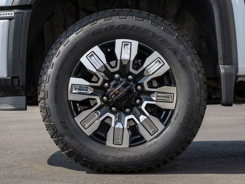 Used 2026 GMC Sierra 3500 Denali w/ Denali Reserve Package AWD/4WD image 12
