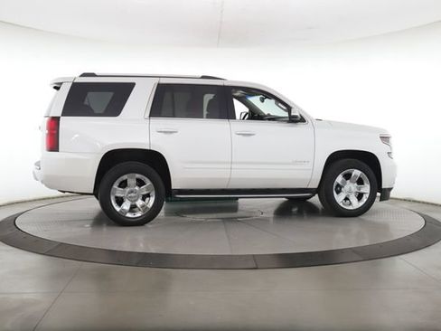 Used 2020 Chevrolet Tahoe Premier AWD/4WD image 6
