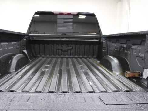 Used 2024 Chevrolet Silverado 2500 LTZ w/ LTZ Convenience Package AWD/4WD image 14