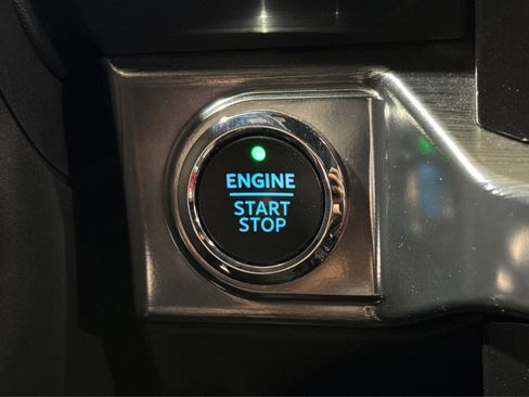 Used 2021 Ford F150 Lariat w/ Equipment Group 502A High image 35