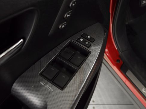 Used 2015 Toyota Venza Limited image 31