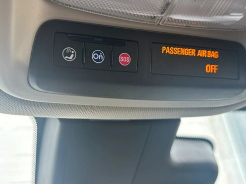 Used 2025 Buick Encore GX Sport Touring w/ Advanced Technology Package AWD/4WD image 59