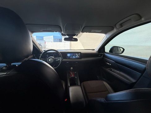 Used 2025 Nissan Kicks SR FWD image 34
