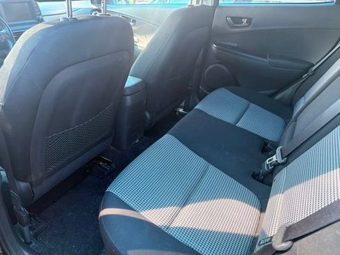 Used 2021 Hyundai Kona SEL FWD image 9