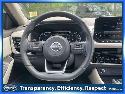 Used 2023 Nissan Rogue SL w/ SL Premium Package AWD/4WD image 14