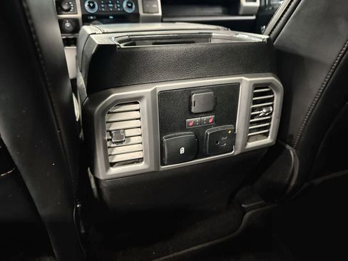 Used 2018 Ford F150 Platinum w/ Equipment Group 701A Luxury image 29