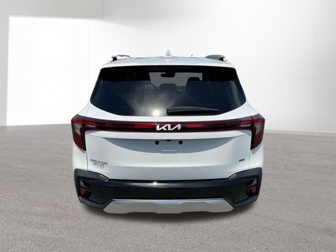 Certified 2024 Kia Seltos S AWD/4WD image 4