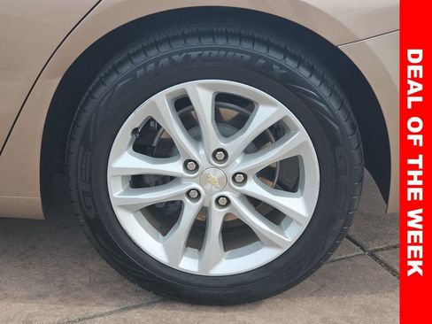 Used 2018 Chevrolet Malibu LT image 36