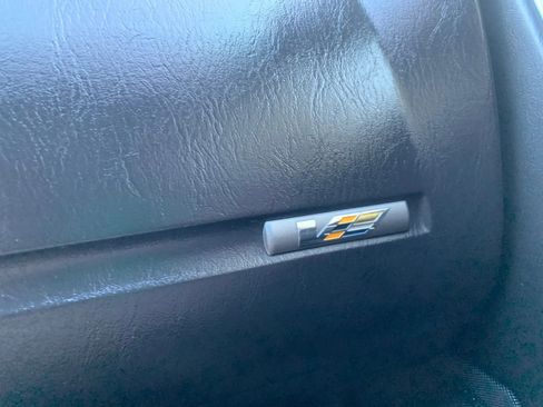 Used 2006 Cadillac XLR V image 35