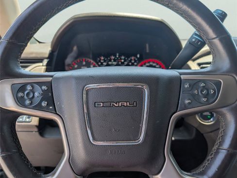 Used 2015 GMC Yukon XL Denali w/ Open Road Package RWD image 23
