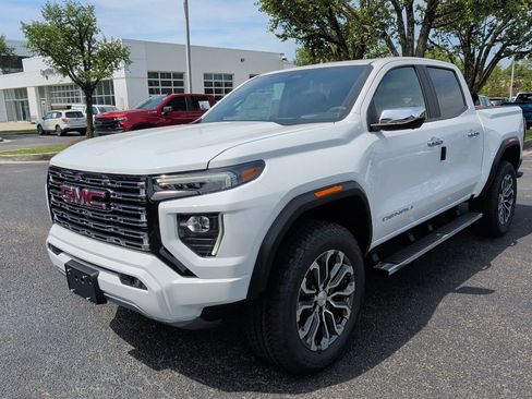 New 2026 GMC Canyon Denali AWD/4WD image 4