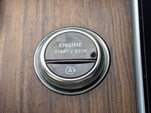 Used 2025 Mercedes-Benz C 300 C 300 image 33