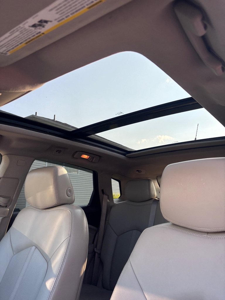 Used 2012 Cadillac SRX Luxury AWD/4WD image 17