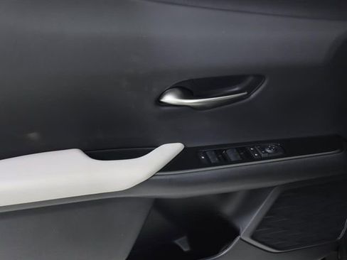 New 2026 Lexus UX 300h FWD image 11