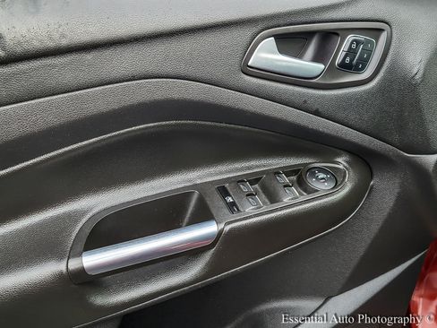 Used 2014 Ford Escape Titanium FWD image 13