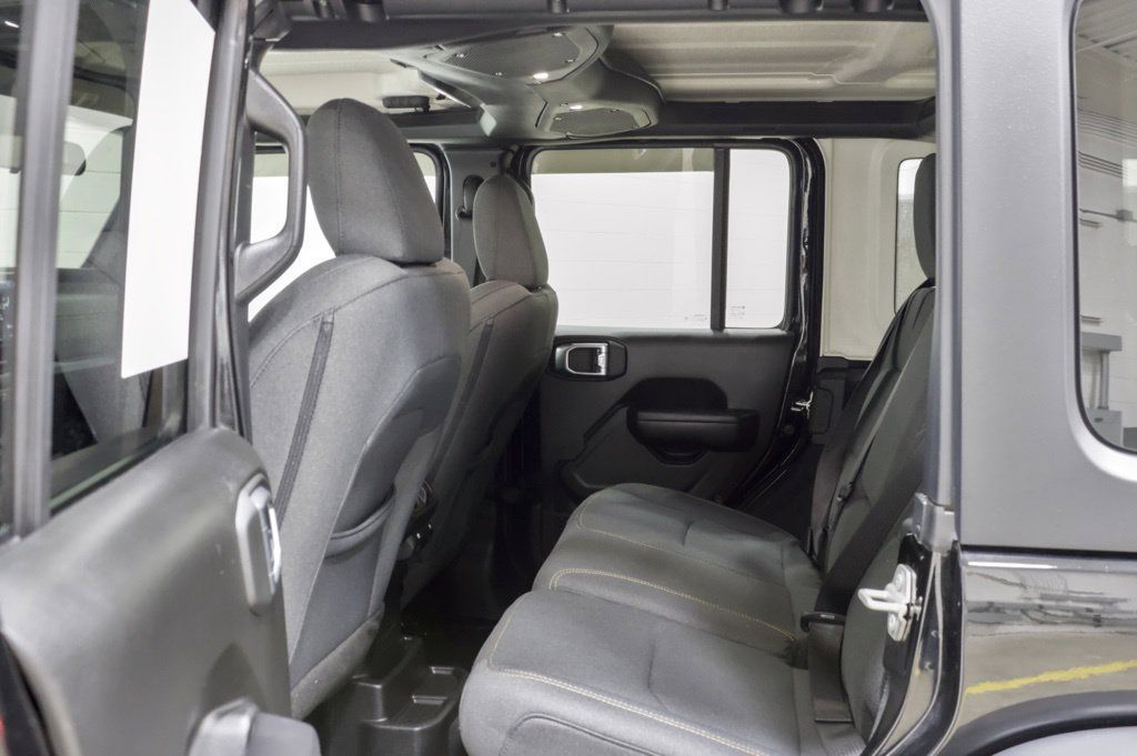 Used 2024 Jeep Wrangler Unlimited AWD/4WD image 21