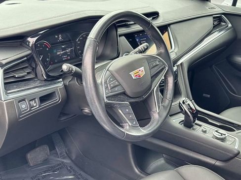 Certified 2022 Cadillac XT5 Premium Luxury w/ LPO, Floor Liner Package AWD/4WD image 19