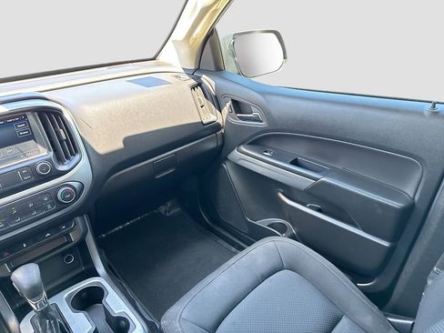 Used 2022 Chevrolet Colorado LT w/ LT Convenience Package RWD image 21