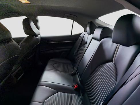 Used 2024 Toyota Camry SE FWD image 26