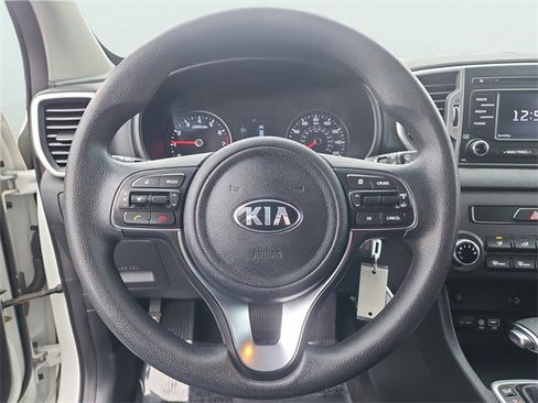 Used 2017 Kia Sportage LX image 23