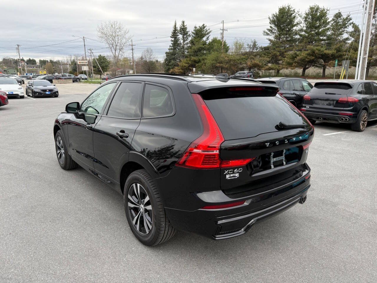 Used 2025 Volvo XC60 B5 Core AWD/4WD image 8