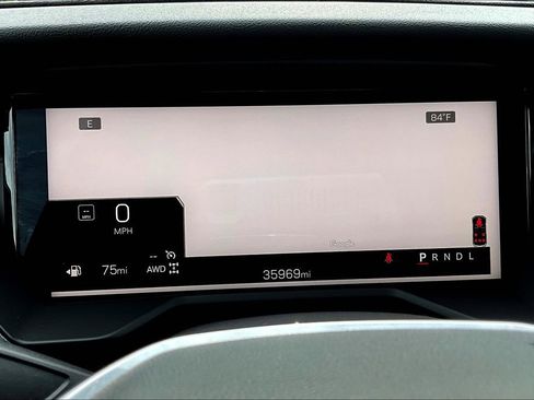 Used 2024 GMC Acadia Elevation image 29