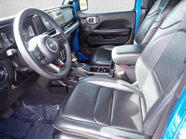Used 2024 Jeep Wrangler Unlimited Rubicon 4xe AWD/4WD image 10
