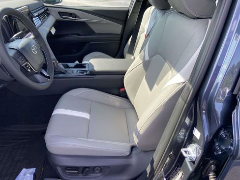 New 2026 Toyota Camry SE FWD image 16