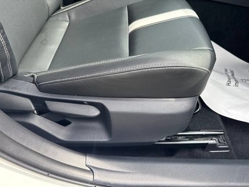 Used 2025 Toyota Camry SE FWD image 35